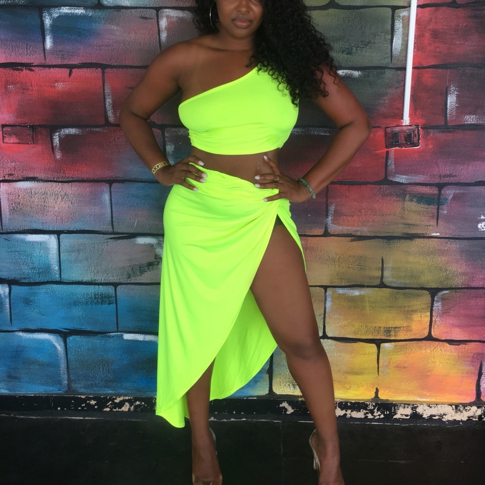 2-piece asymmetrical top with high split skirt